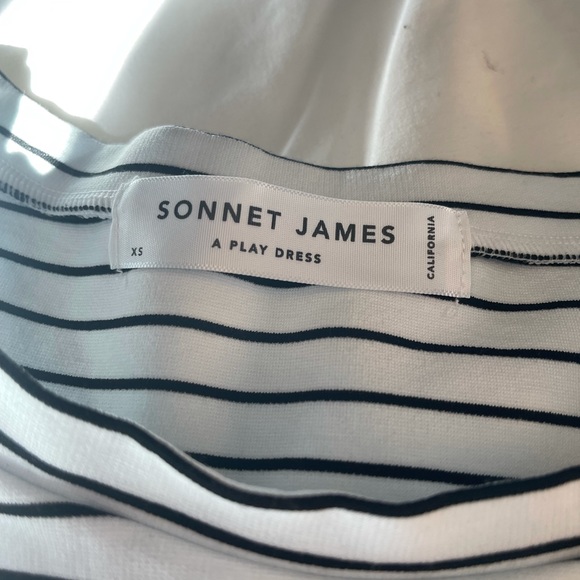 Sonnet James white stripe dress. Size xs - Picture 3 of 4